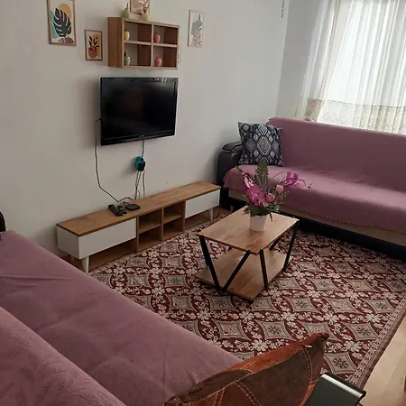 Havalimani Ve Lara Plaj Yakin. 1+1 Daire Апартаменты *